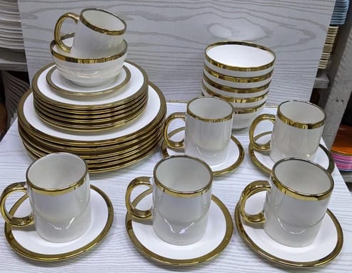 30-Piece Dinner Set