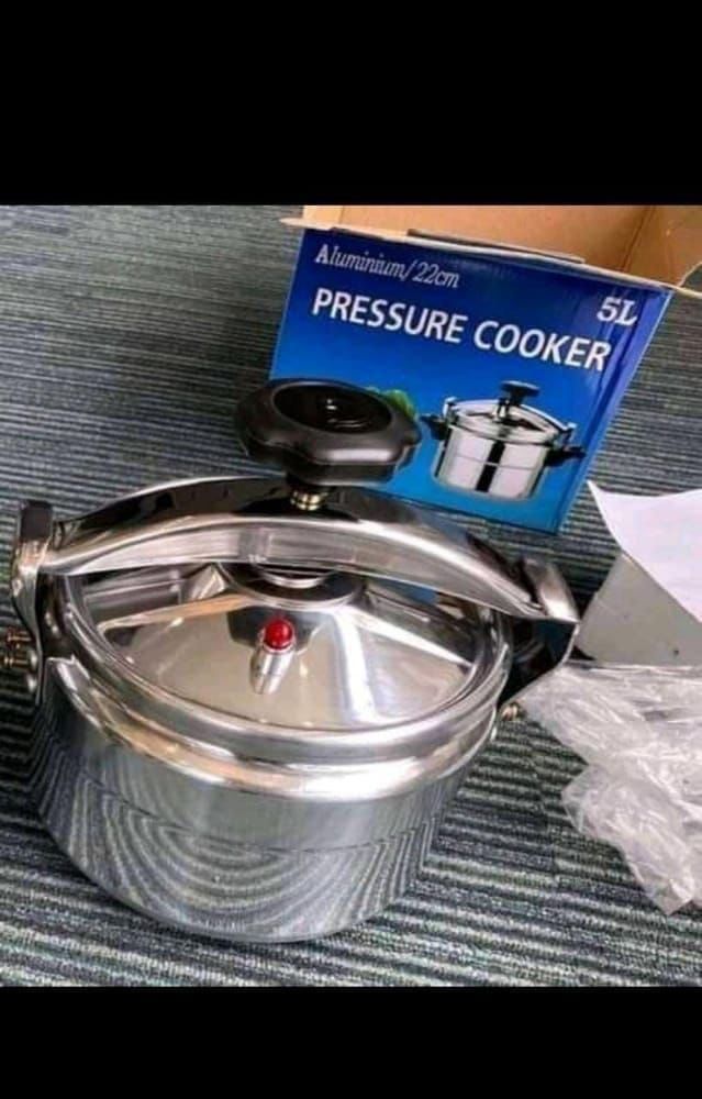 Non-Explosive Pressure Cooker