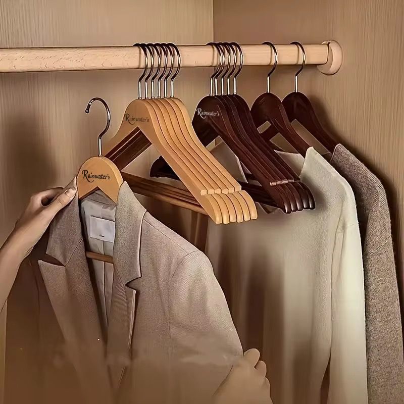 10-Piece Wooden Clothes Hanger Set