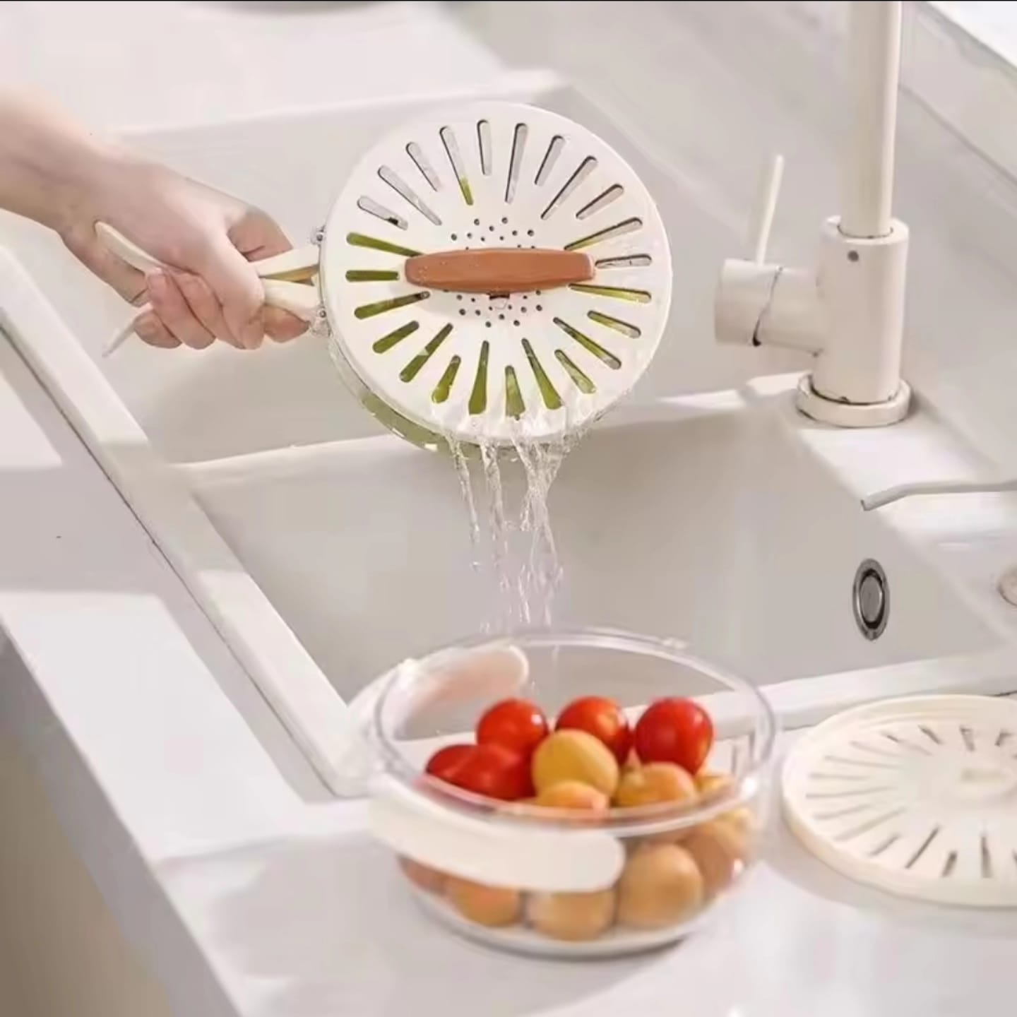 Multi-Functional Foldable-Handle Food Drainer & Storage Container