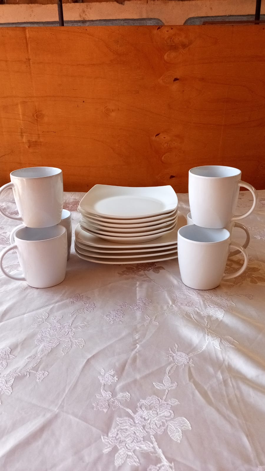 18-Piece Ceramic Square Plain White Dinner Set