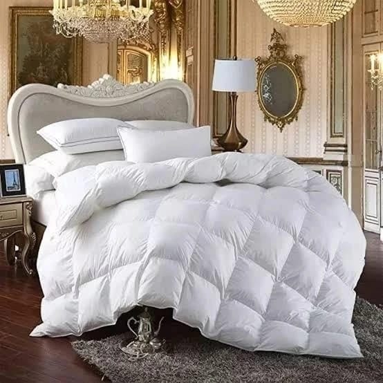 4-Piece White Duvet Set