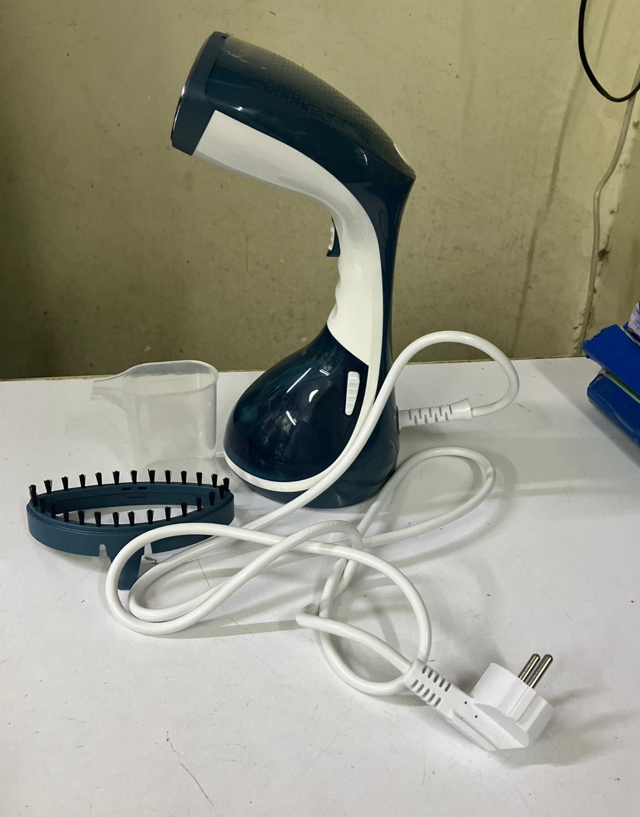 Sokany Quality Fabric Garment Steamers-removes Wrinkles