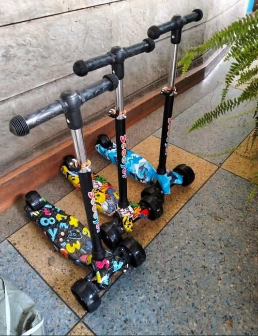 Adjustable 3-Wheel Kids Scooter – Foldable Kick Scooter with LED Wheels & Balance Steering