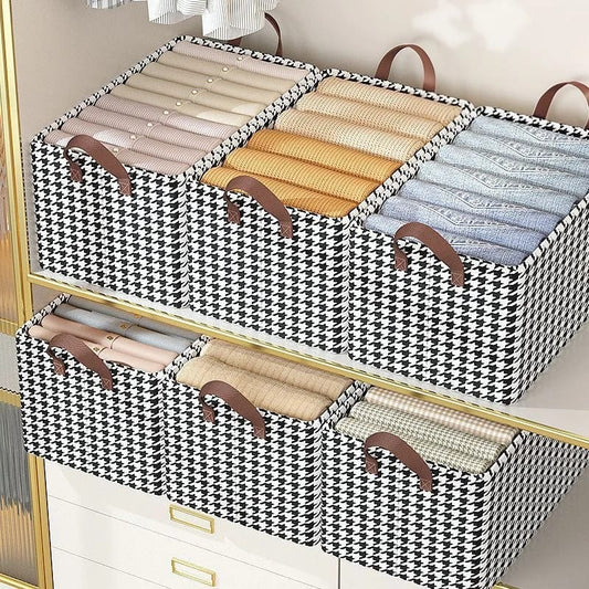 Non-Woven Checked Wardrobe Organizer