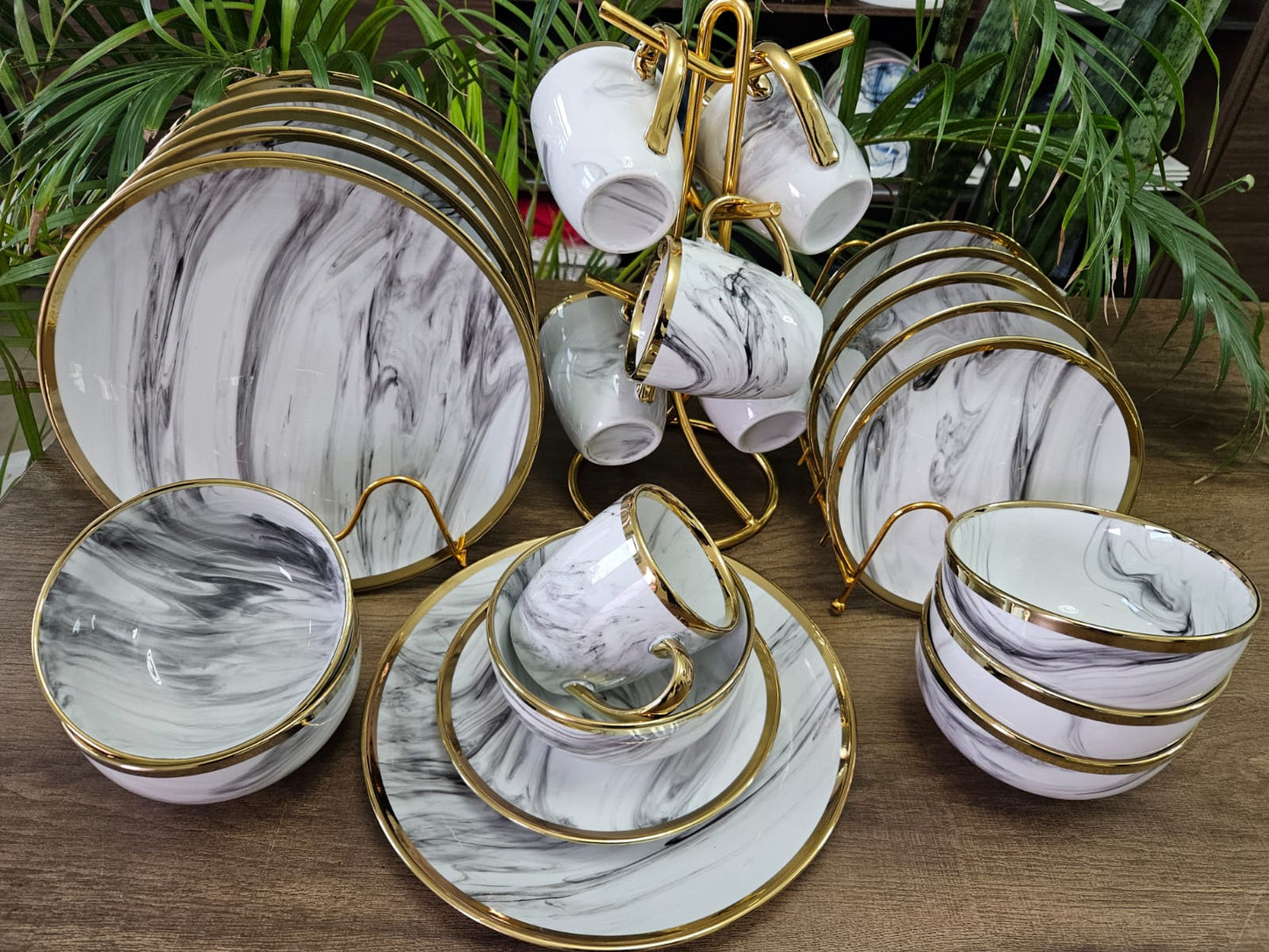 24-Piece Gold-Rimmed Trendy Dinner Set