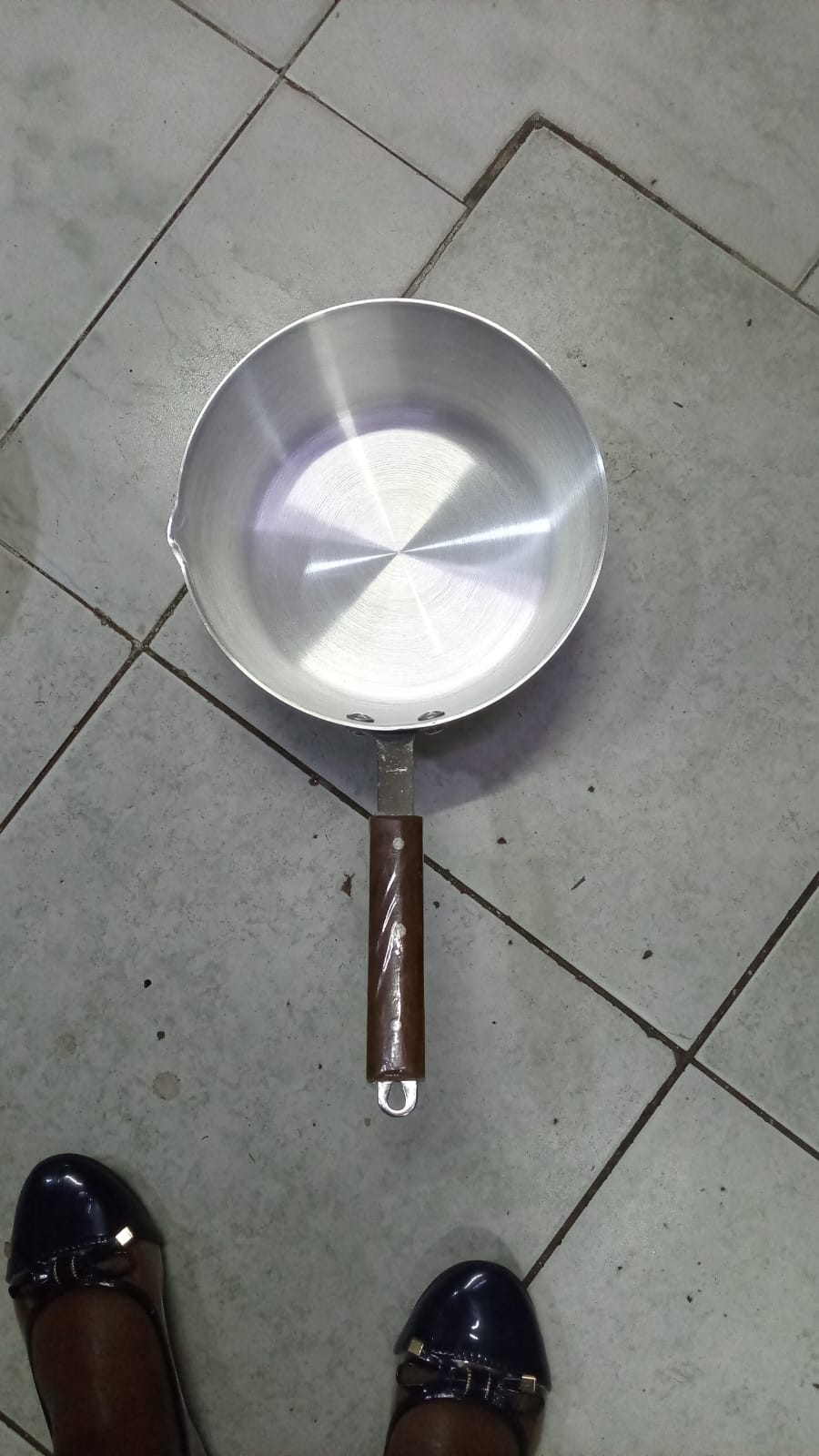 22cm Aluminum  Pan – Silver