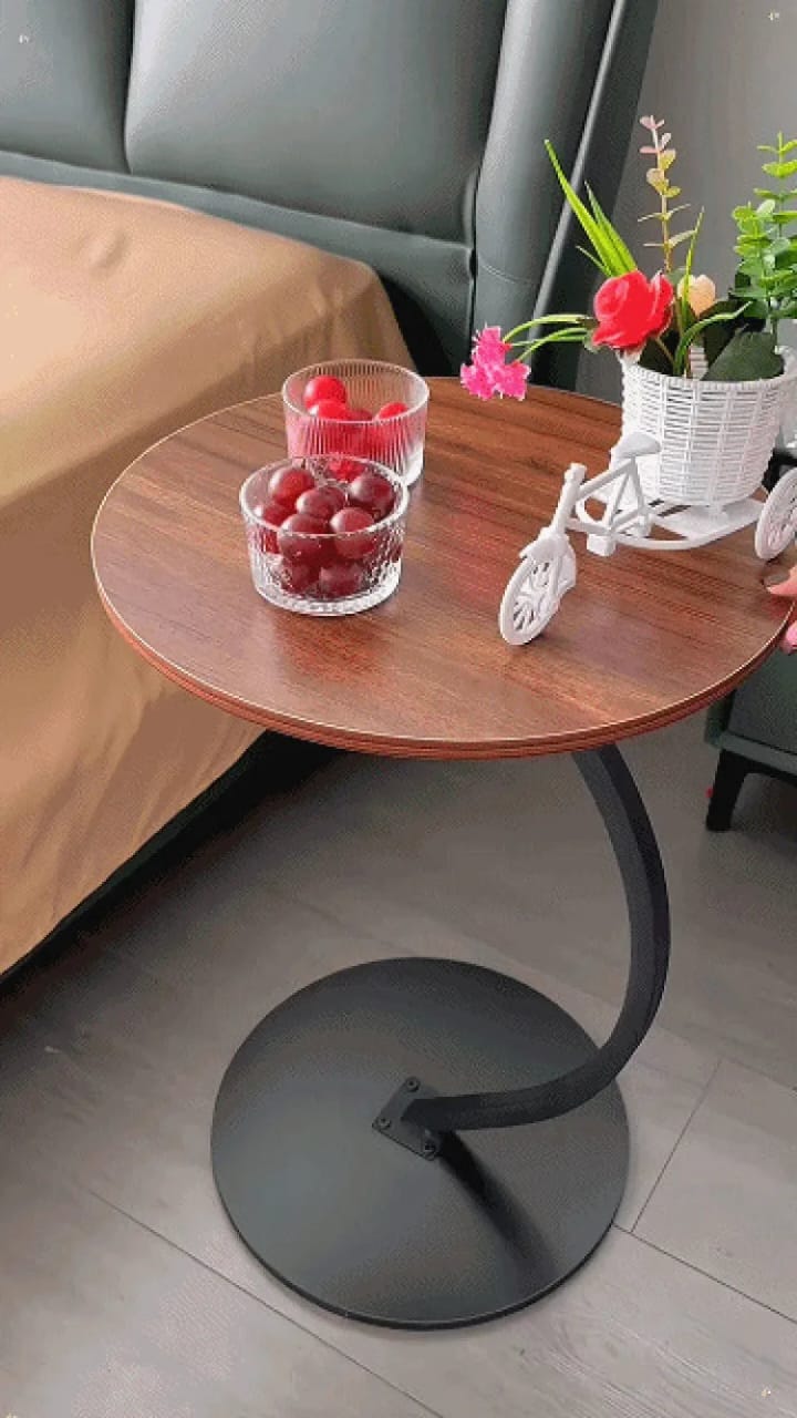 Round side table (size diameter 30cm base 40cm top height 60cm )