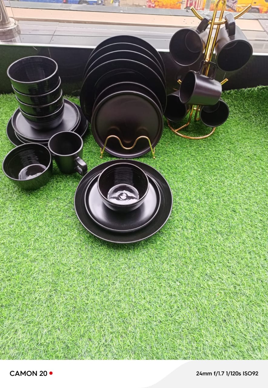 24-Piece Black Elegant Dinner Set