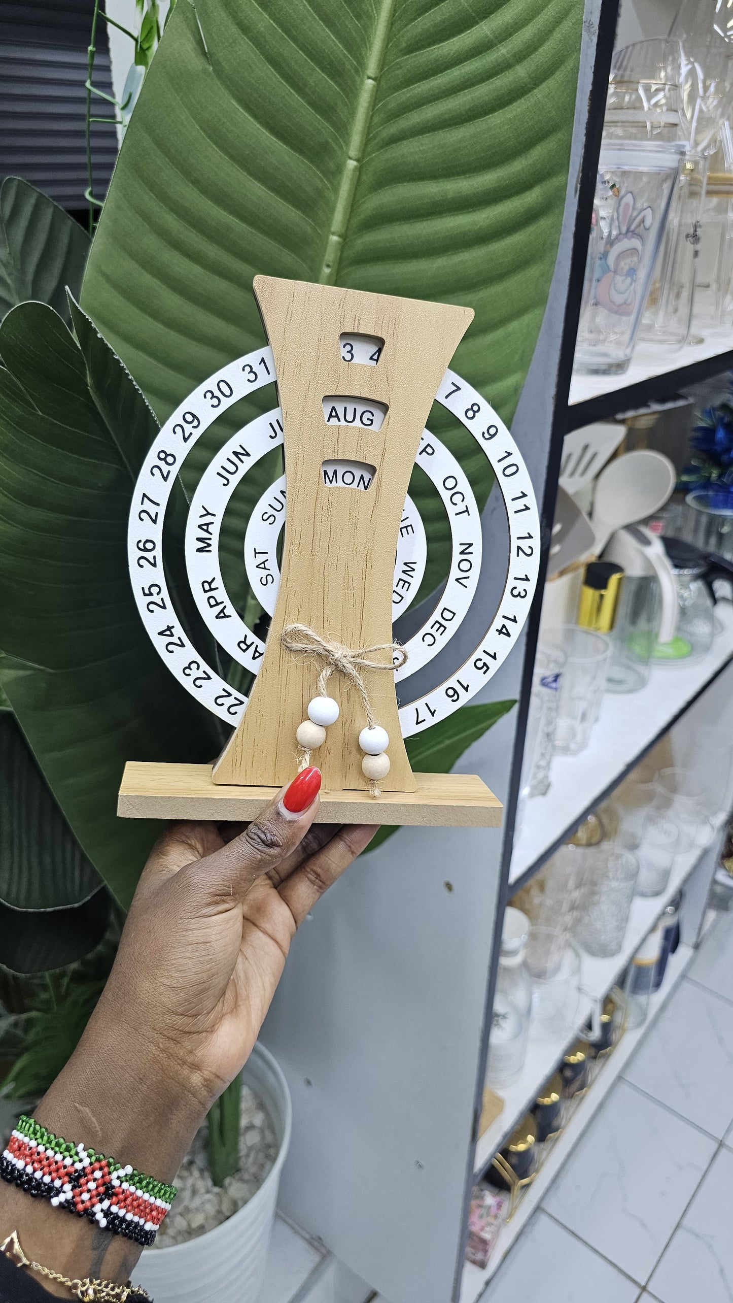 Creative Manual Rotating Wooden Calendar