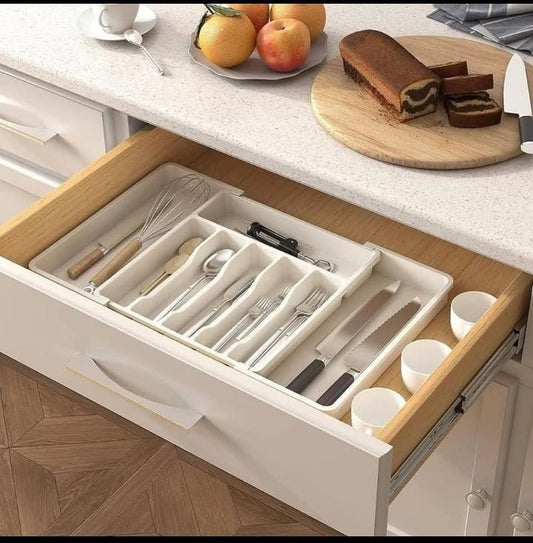 Expandable Cutlery Drawer Organizer
