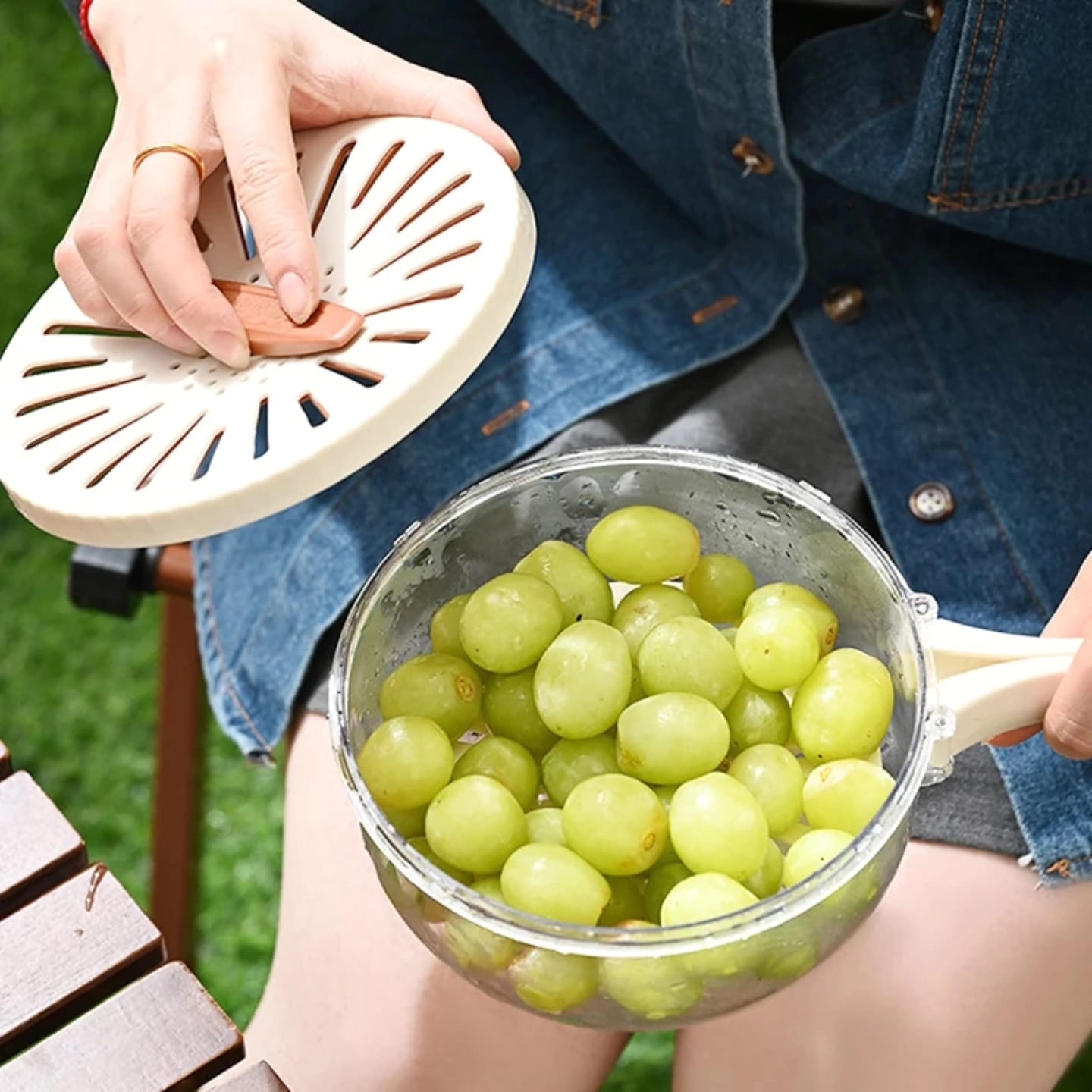Multi-Functional Foldable-Handle Food Drainer & Storage Container