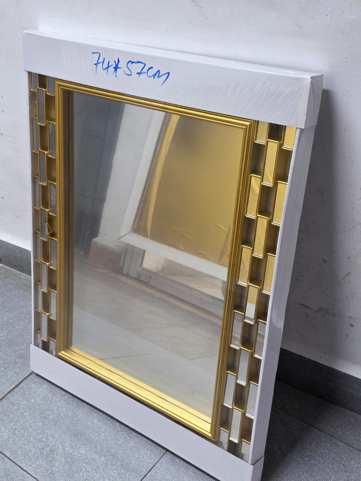 Creative Entrance Decorative Wall Mirror